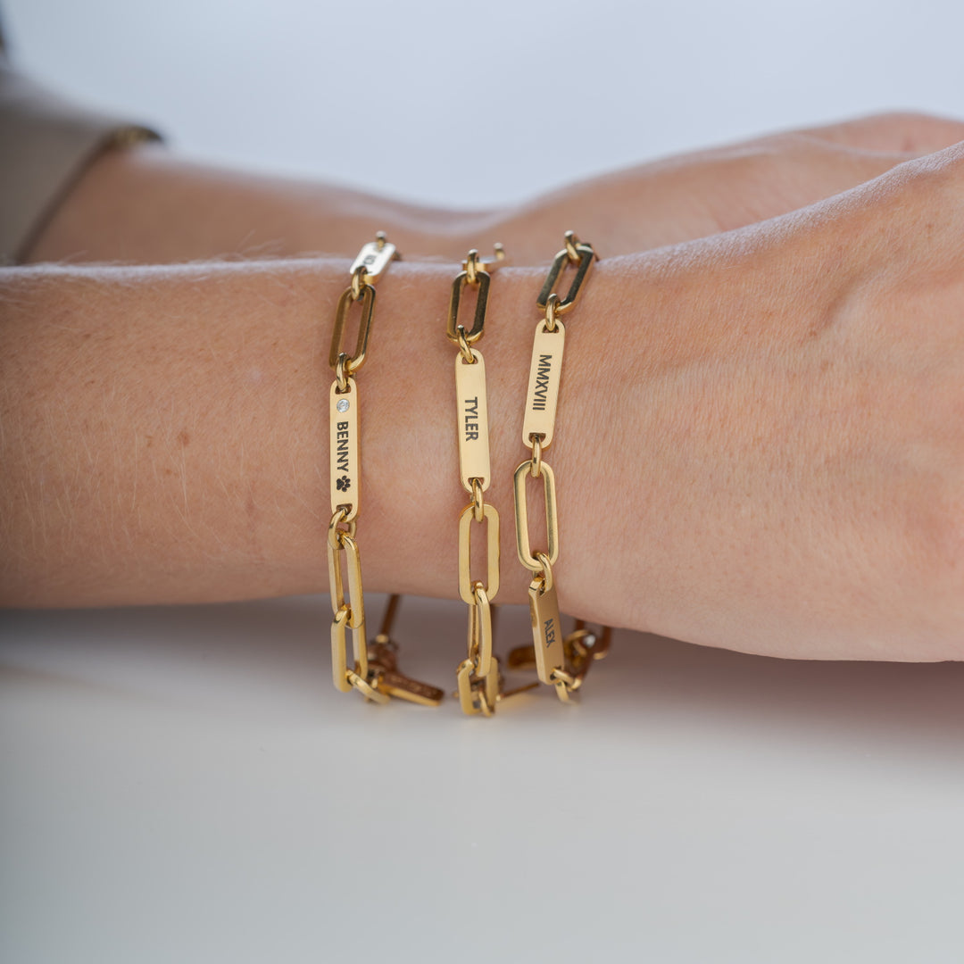 Pulseira "Círculo de Amor" – A Família Unida em Cada Elo (Personalizável)