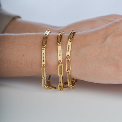 Pulseira "Círculo de Amor" – A Família Unida em Cada Elo (Personalizável)