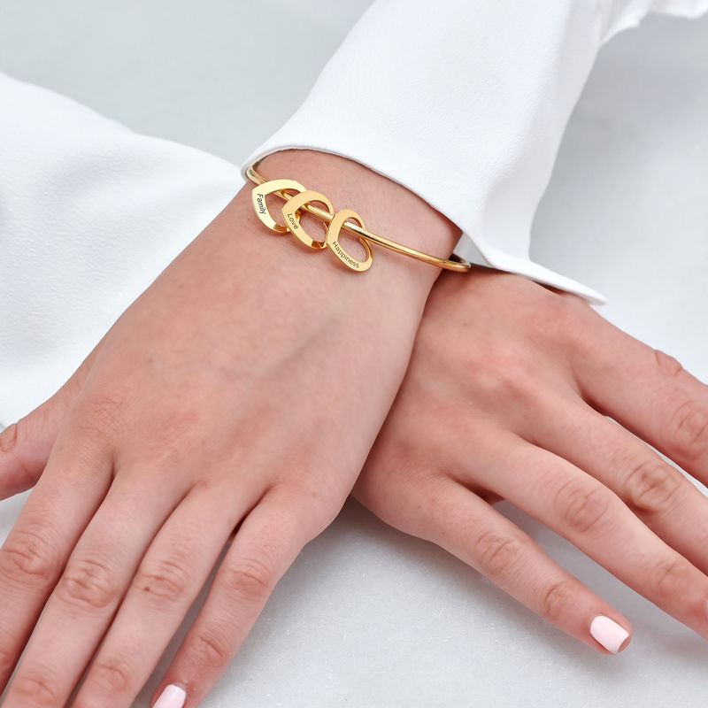 Bracelete "Coração de Mãe" – Os Amores da Sua Vida Sempre com Você (Até 8 Nomes)