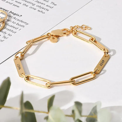 Pulseira "Círculo de Amor" – A Família Unida em Cada Elo (Personalizável)