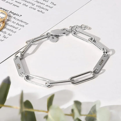 Pulseira "Círculo de Amor" – A Família Unida em Cada Elo (Personalizável)