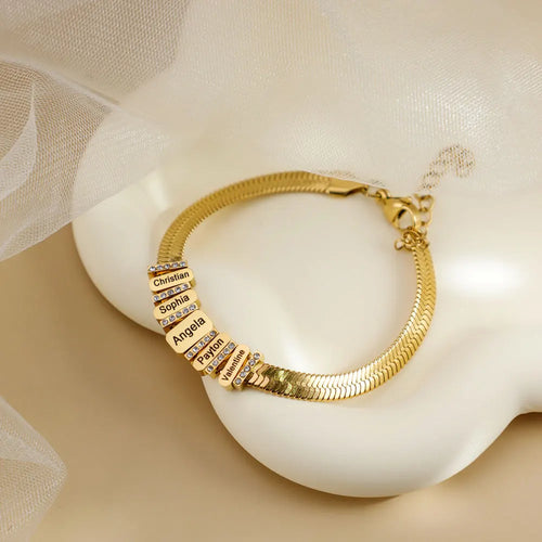 Pulseira "Fonte de Amor" – A Força da Família no Pulso (Até 8 Nomes)