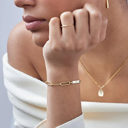 Pulseira "Círculo de Amor" – A Família Unida em Cada Elo (Personalizável)